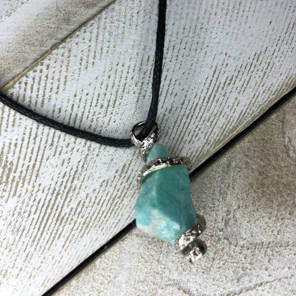 Authentic Peruvian Turquoise Stone Necklace. - image 3